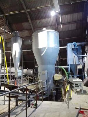 Low Emissions Energy Efficient Fluidized Bed Roasting Unit with Removable Parts for Easy Maintenance