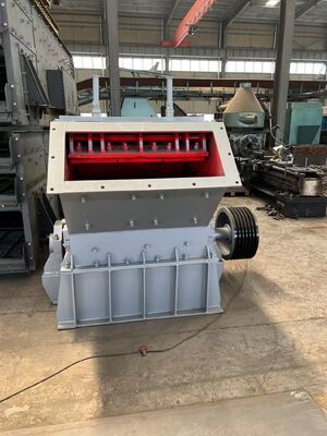 Heavy Hammer Crusher with High Chromium Alloy Hammer Material for Stationary Or Mobile Installation and ≤50mm Discharge Size