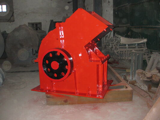 Industrial Crusher Heavy Hammer Crusher with 300-700mm Inlet Size, 100 Boxes Per Hour Crushing Capacity, and 10-50mm Output Size