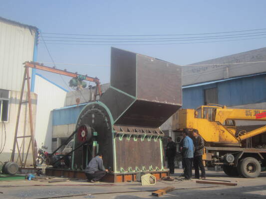 3776×3779×3297 Mm Impact Crusher with 500-700 Rpm Rotation Speed and 335kw Electric Motor for Harsh Environments