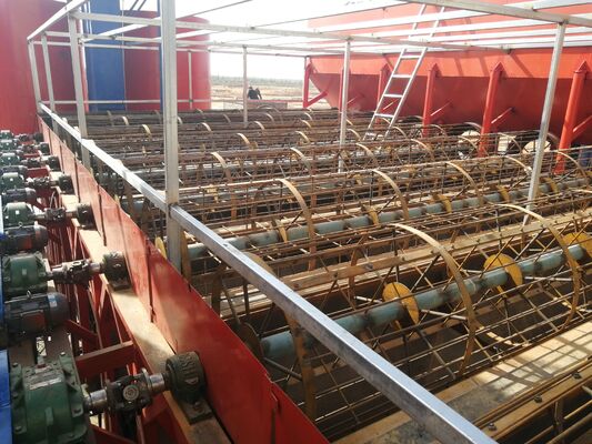 Trituradora de mandíbulas con caja de motor de 15 KW, capacidad de trituración de 100 cajas por hora y construcción de acero de alta calidad