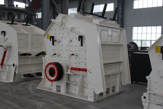 High-Speed Steel Cutter Impact Crusher with Replaceable Liners for 30-800 Tons Per Hour Crushing Efficiency