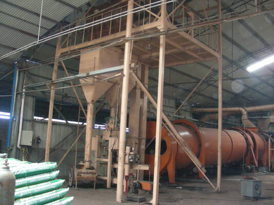 Βιομηχανικός περιστροφικός στεγνωτήρας με χρόνο στεγνώματος 30-60 λεπτά, ταχύτητα περιστροφής 1-20 RPM και τάση 220V για αποτελεσματικό στέγνωμα υλικών